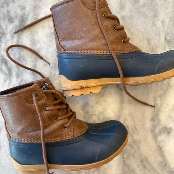 Sperry Kids Boots in Brown and Black - Picture 4 of 4